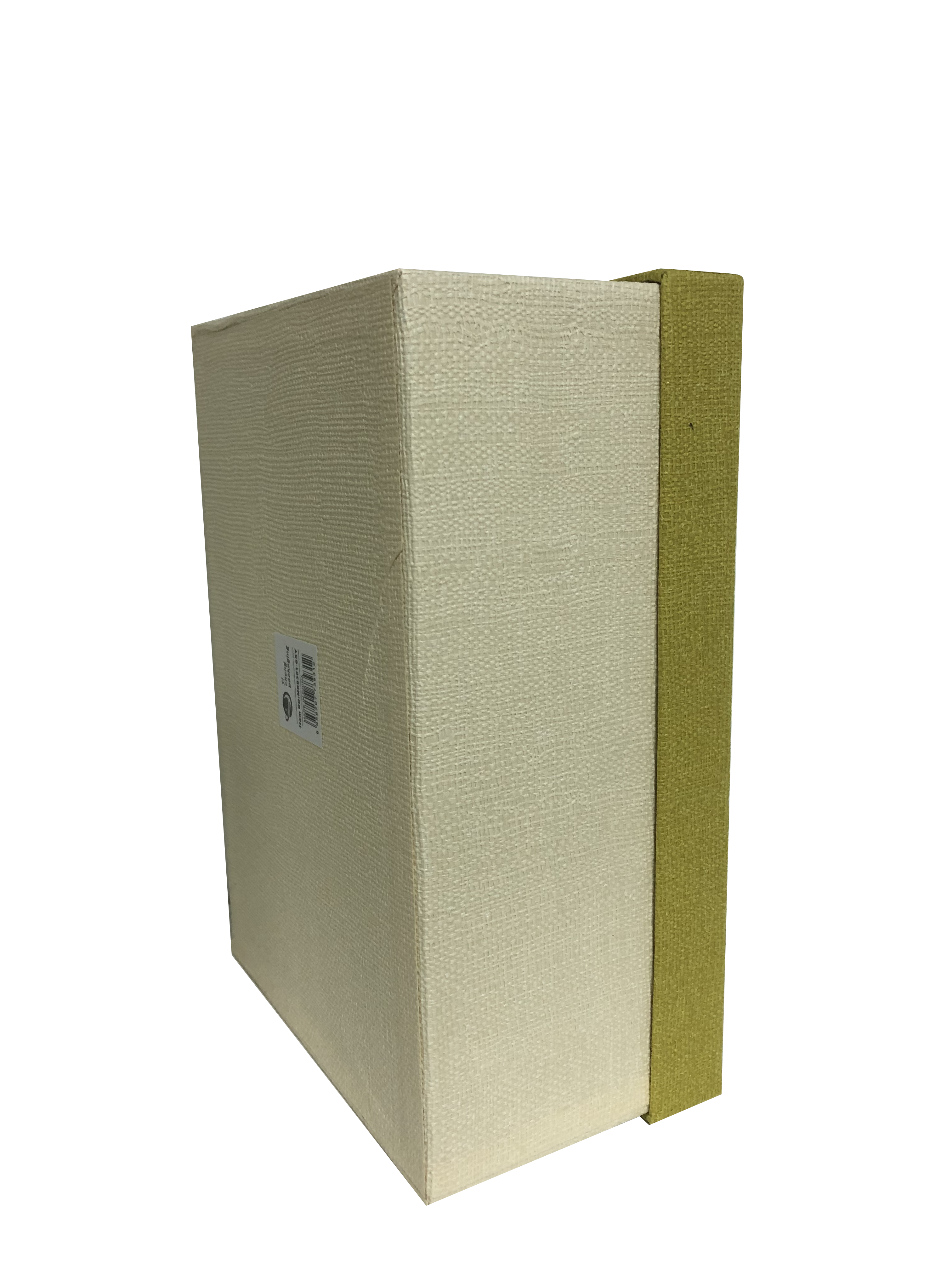 Rechteckige Geschenkbox aus Papier mit Schleife und Anhänger