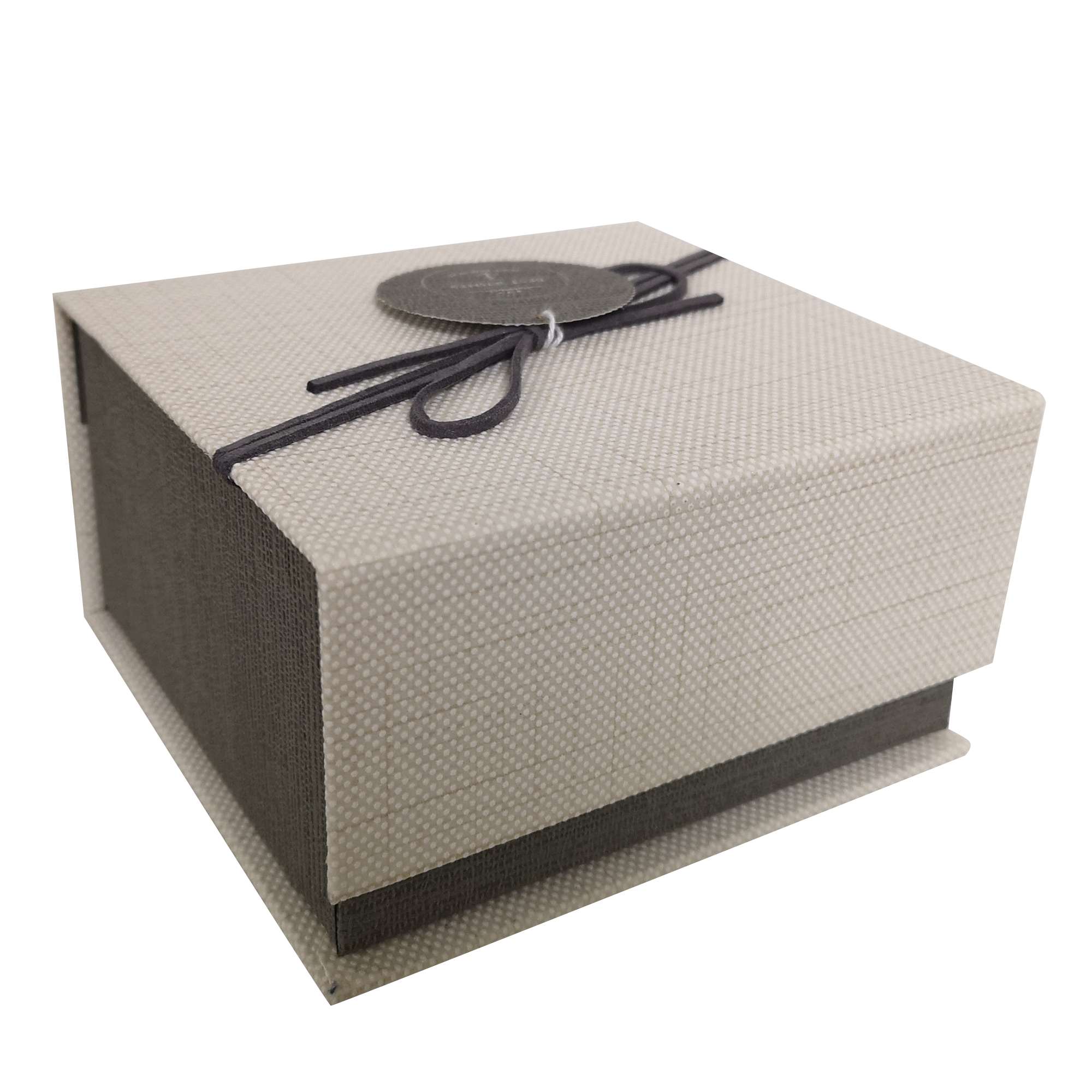 Quadratische, starre magnetische Geschenkbox mit Band und Anhänger 